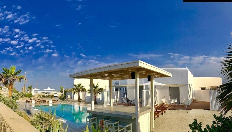 Queen Boutique Suites Mykonos Town Extérieur photo