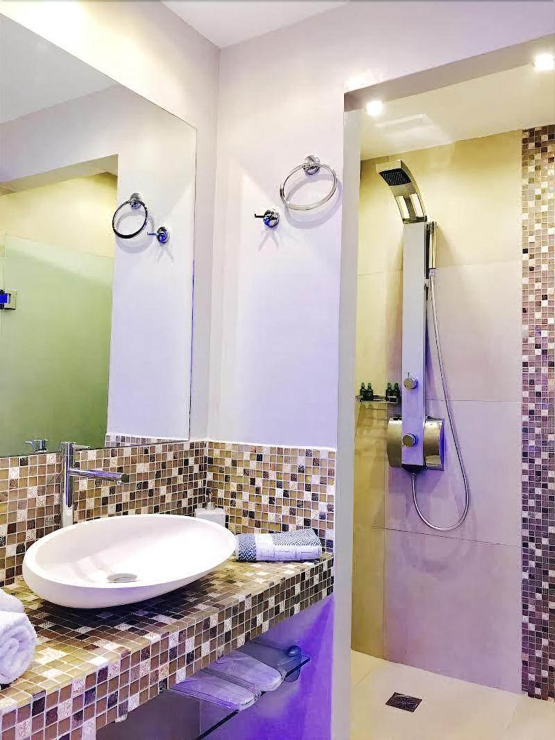 Queen Boutique Suites Mykonos Town Extérieur photo