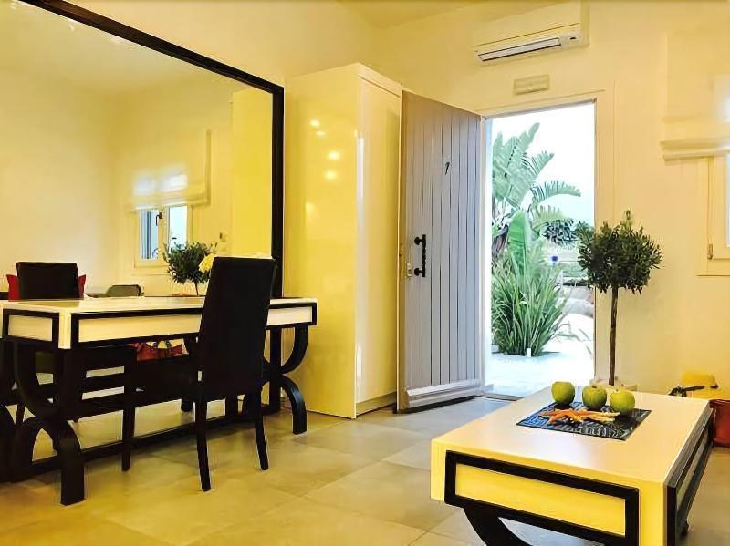 Queen Boutique Suites Mykonos Town Extérieur photo