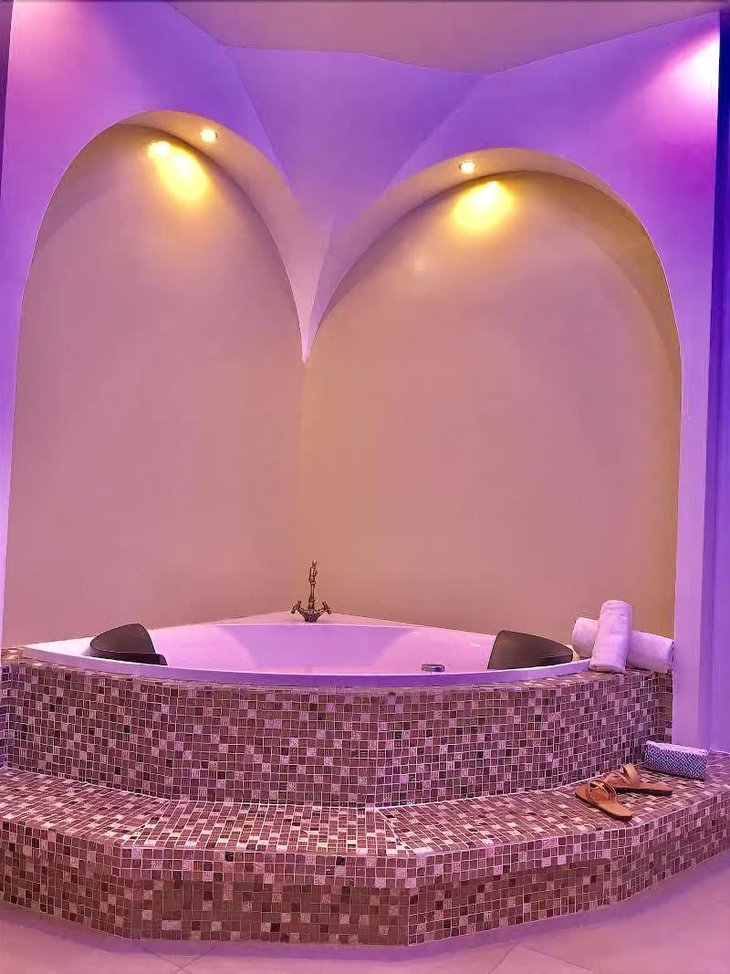 Queen Boutique Suites Mykonos Town Extérieur photo