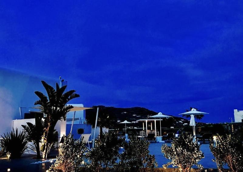 Queen Boutique Suites Mykonos Town Extérieur photo